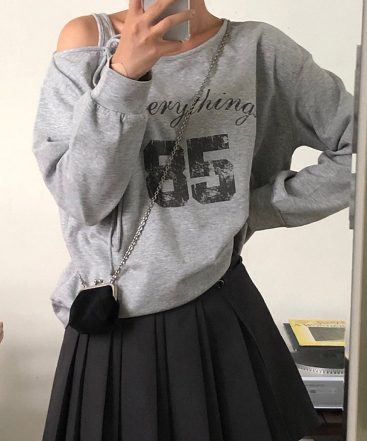 Effortless Fall Chic: 'Everything 85' Cold Shoulder Long Sleeve Cotton Top