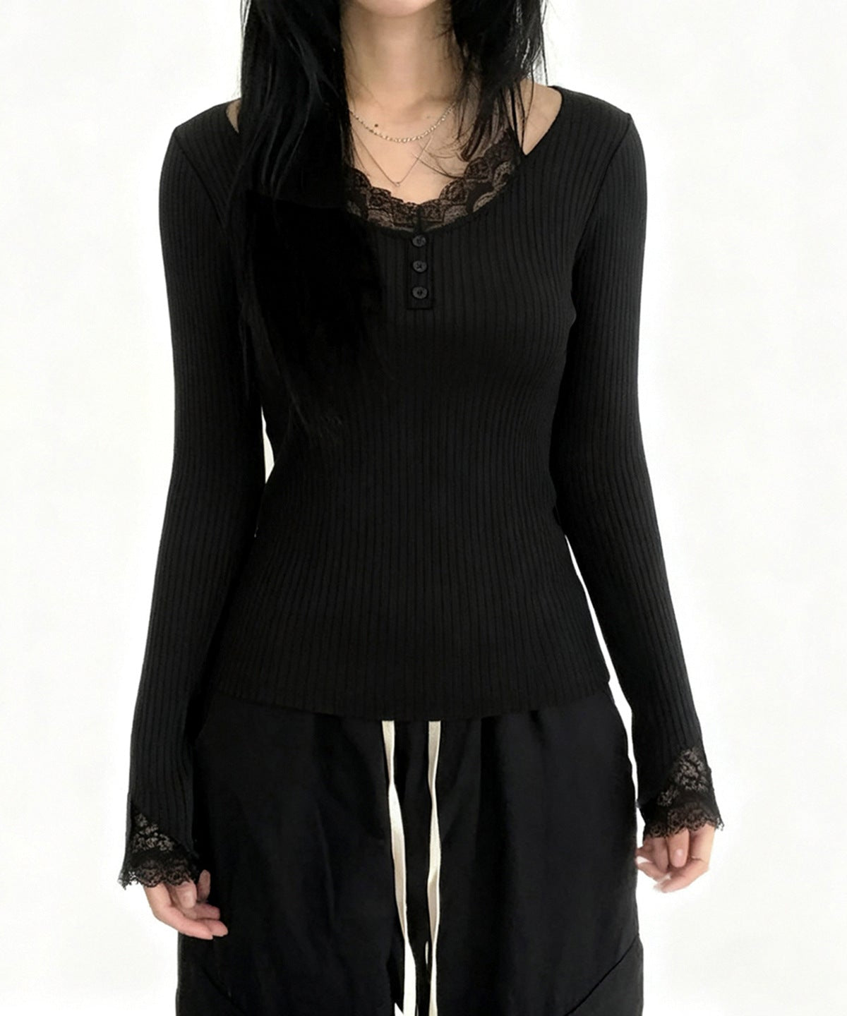 Effortless Autumn Elegance: Women's Ribbed V-Neck Long Sleeve Top with Delicate Lace Trim