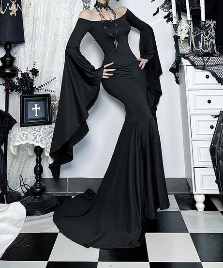 Dramatic Gothic Witchy Black Off-Shoulder Maxi Dress - Enchanting Bell Sleeves for Halloween & Fall Evenings
