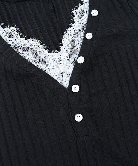 Chic Black Ribbed Maxi Dress: Lace V-Neck, High Slit & Long Sleeves for Fall & Holiday Style