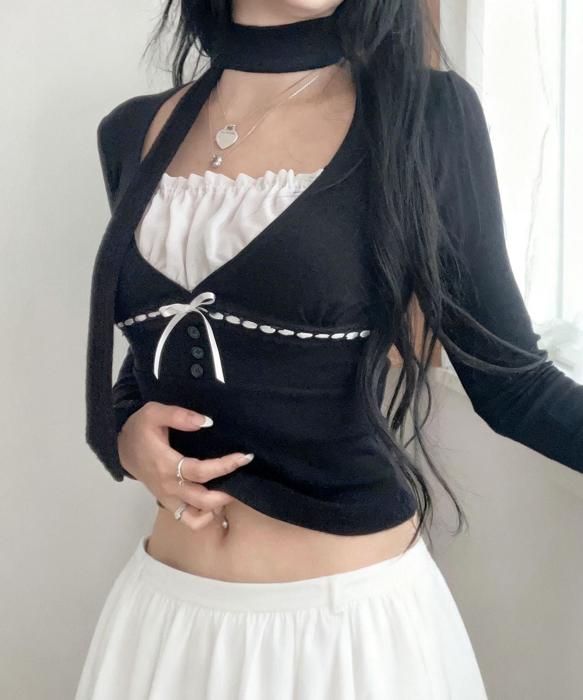 Effortless Fall Chic: Coquette Bow Layered Long Sleeve Crop Top