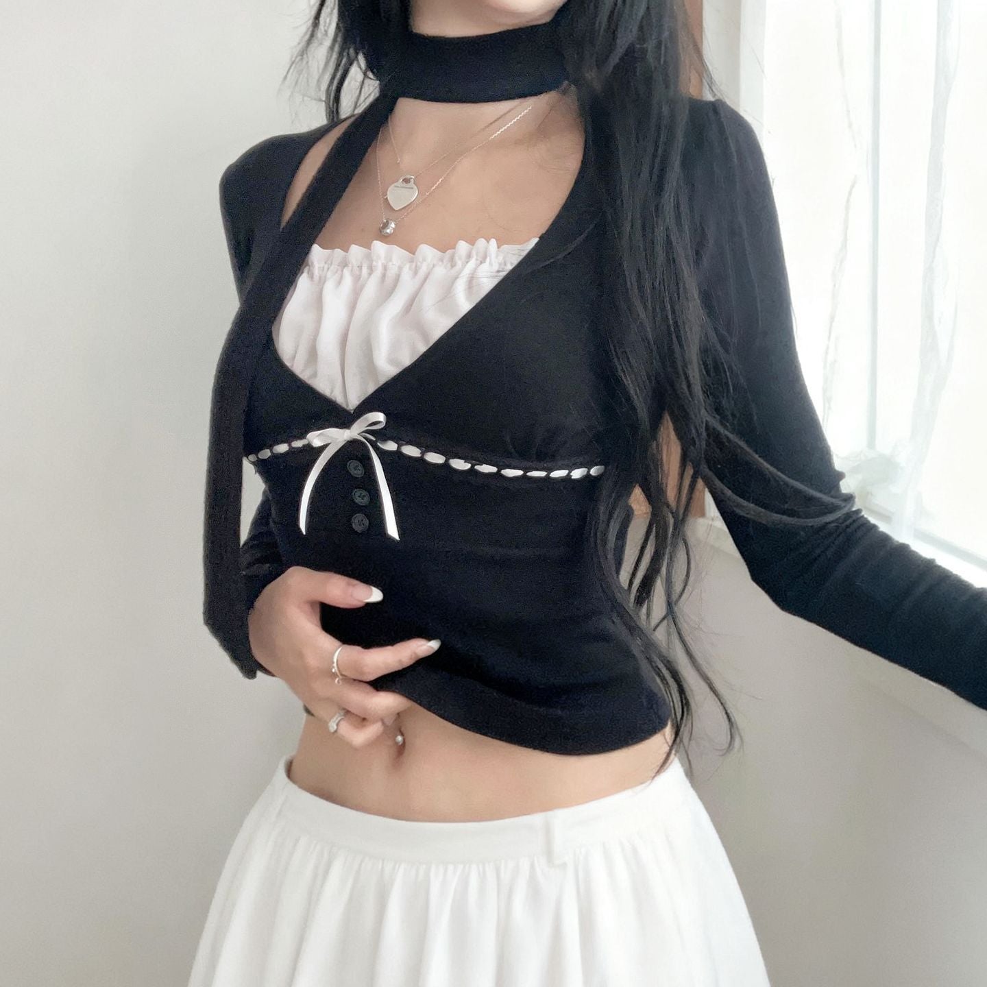 Effortless Fall Chic: Coquette Bow Layered Long Sleeve Crop Top