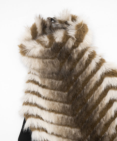 Glamorous Chevron Faux Fur Halter Top: Backless Style for Fall & Winter Celebrations