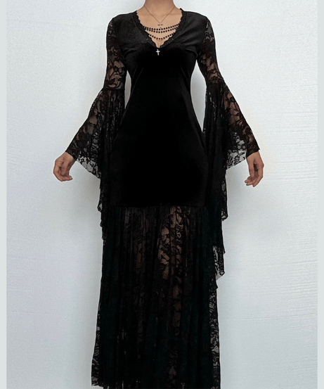 Bewitching Black Velvet & Lace Maxi Dress - Elegant Bell Sleeve Gown for Halloween & Fall Soirees