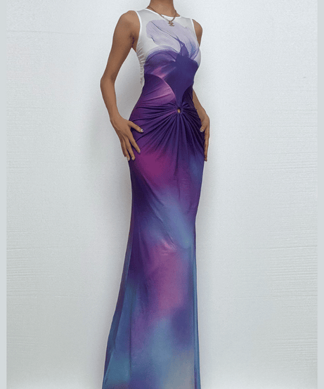 Vibrant Horizon Sleeveless Maxi Dress: Abstract O-Ring Ruched Gown for Fall Events & Resort Escapes