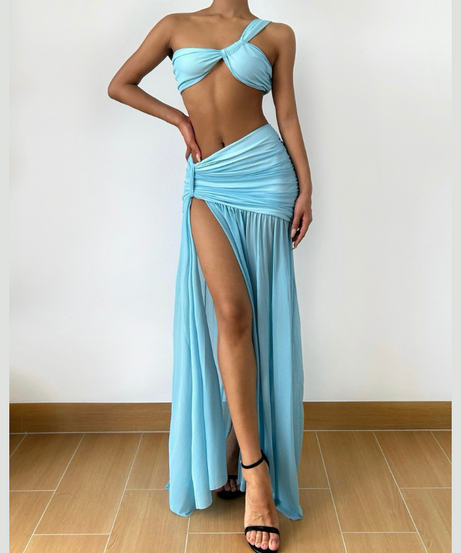 Oasis Azure One-Shoulder Maxi Skirt Set - Your Chic Fall/Winter Getaway Essential