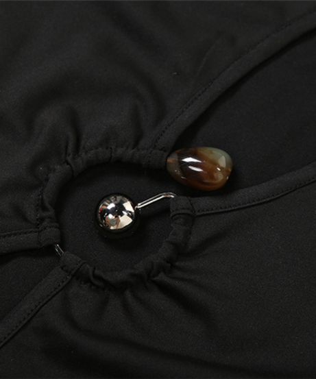 Chic Fall Vibes: Black Ruched Cutout Long Sleeve Top - Trendy & Flattering