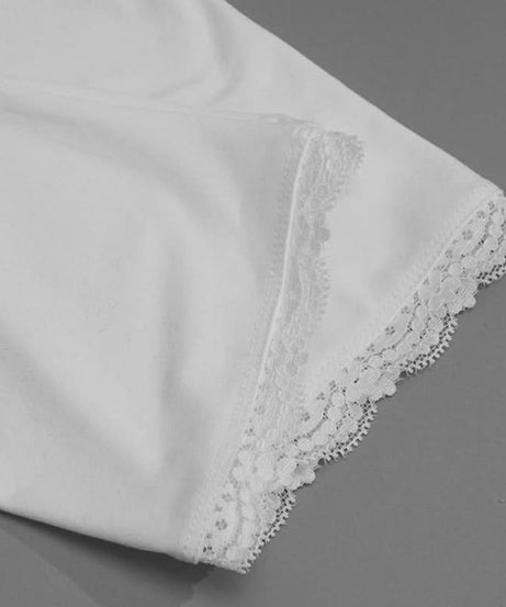 Effortless Chic: Y2K Cutout Long Sleeve Crop Top with Lace Trim & 'Mame Band' Embroidery – Trendy Fall Fashion for Women