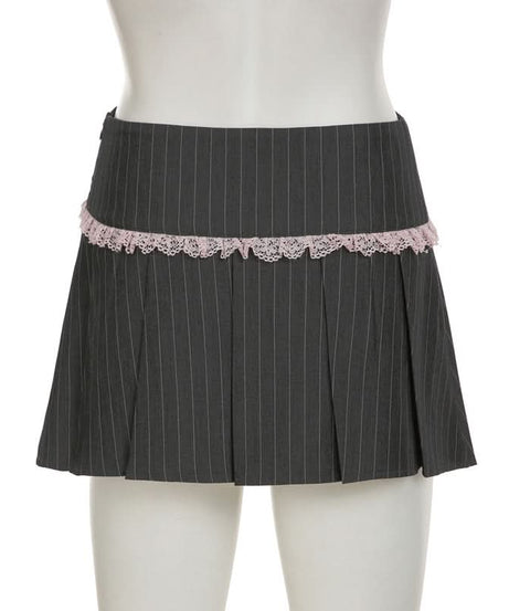 Fall Coquette Chic: Pinstripe Pleated Mini Skirt with Lace & Ribbon Detail – Perfect for Y2K & Halloween Style