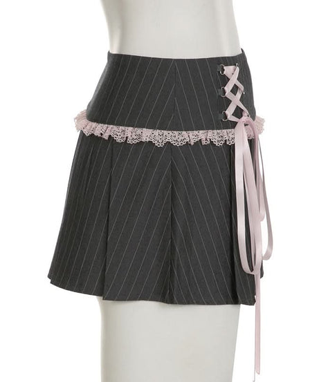 Fall Coquette Chic: Pinstripe Pleated Mini Skirt with Lace & Ribbon Detail – Perfect for Y2K & Halloween Style