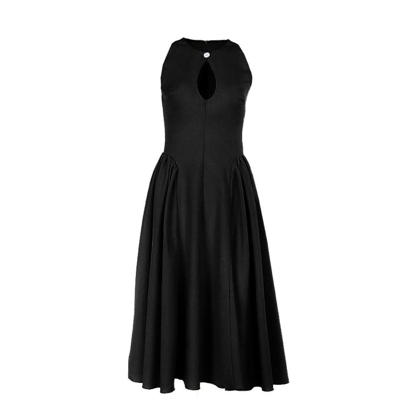 Autumn Chic: The Effortless Keyhole Pleated Midi Dress