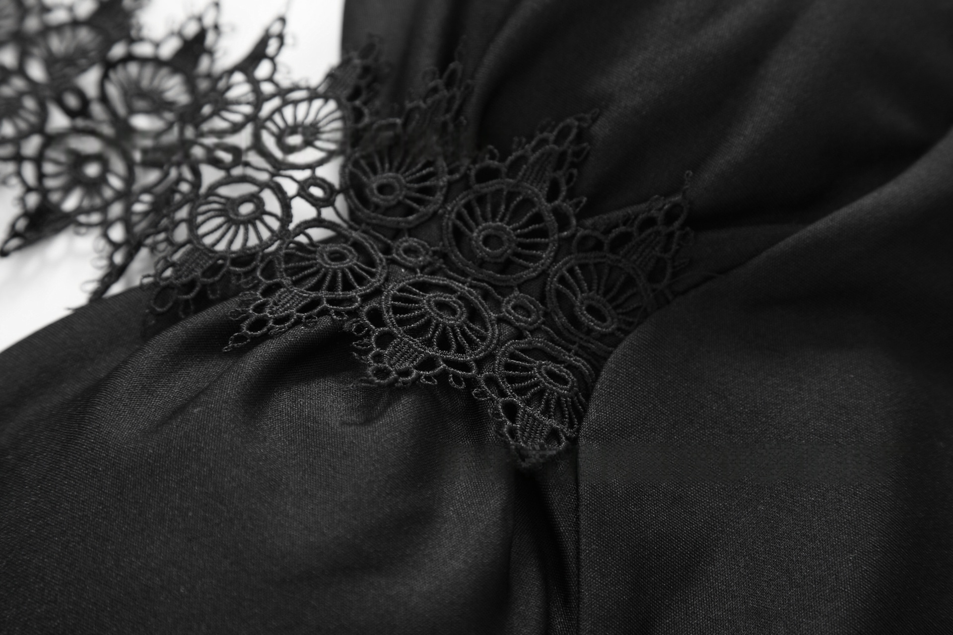 Edgy Black Lace Halter Crop Top - Fall Fashion & Halloween Style