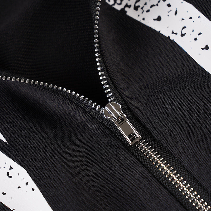 Effortless New York City Chic Cropped Zip-Up Hoodie - Your Fall Go-To