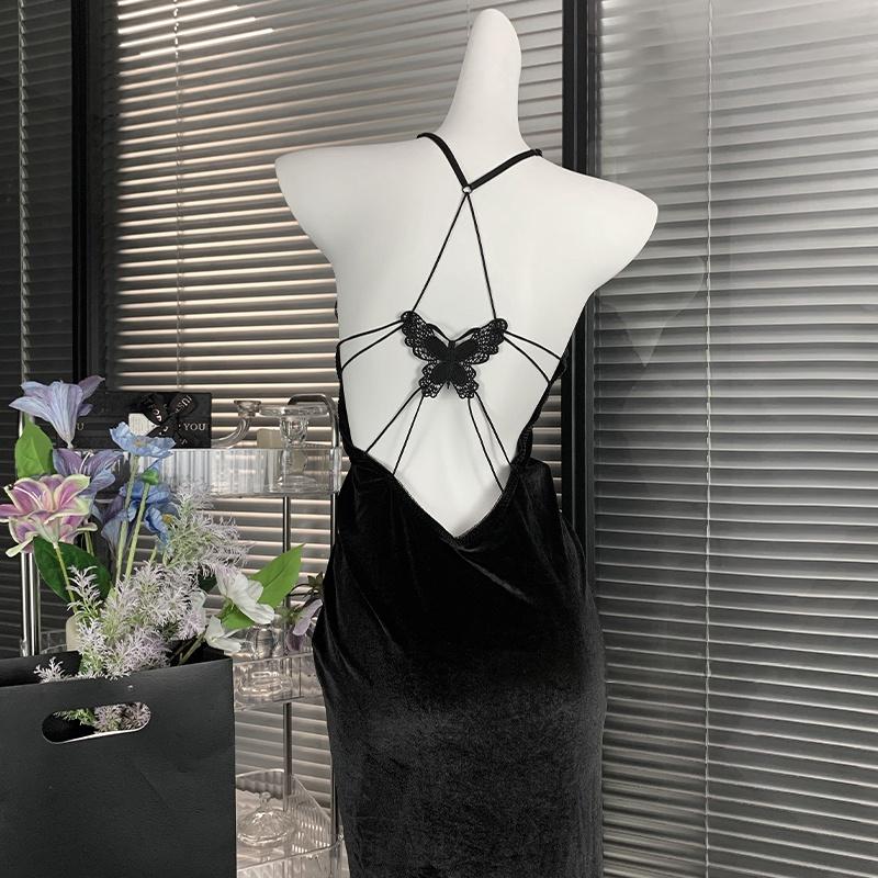 Elegant Black Velvet Ruched Maxi Dress with Lace Trim - Perfect for Fall & Holiday Parties