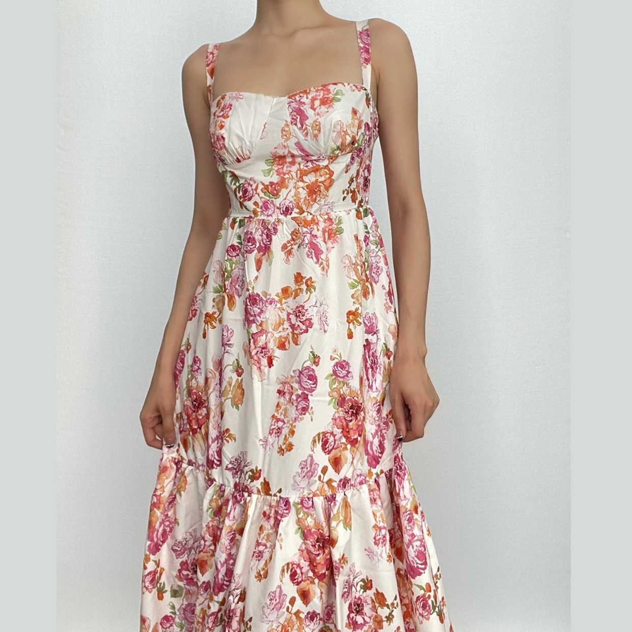 Enchanting Floral Ruched Midi Dress - Sweetheart Style for Fall Flair & Vacation Charm
