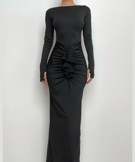 Fall & Holiday Chic: Flattering Black Ruched Maxi Dress with Thumbhole Sleeves