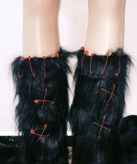 Gothcore Glam: Edgy Halter Top & Mini Skirt Set - Your Fall Party Statement