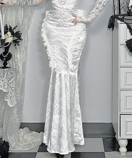 Enchanting White Ruffled Mermaid Gown - Autumn Gala & Spooky Chic Formalwear