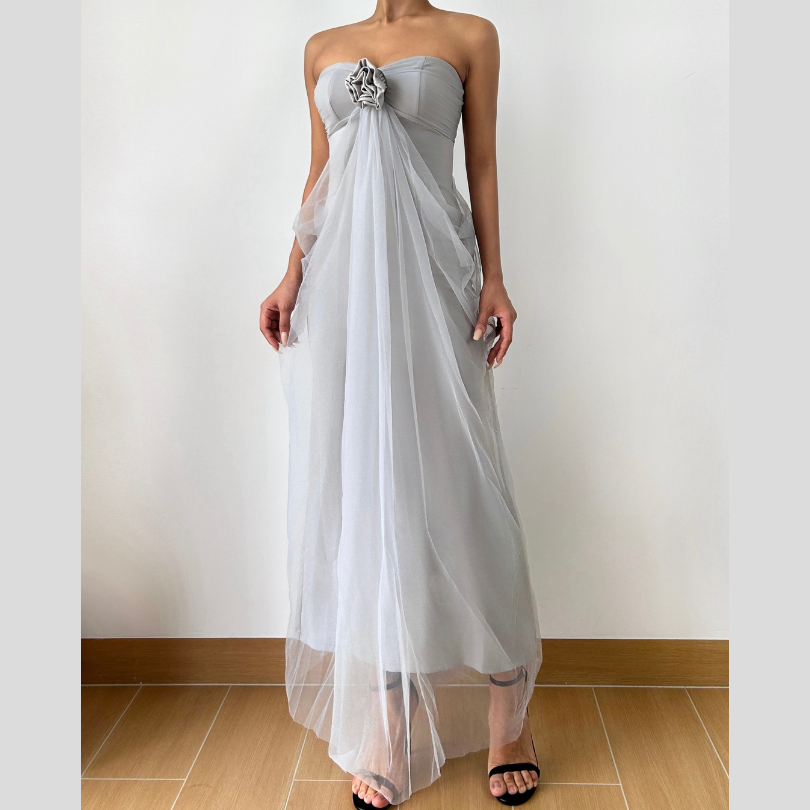 Elegant Strapless Mesh Maxi Dress with 3D Floral Appliqué – Your Go-To for Fall & Holiday Events