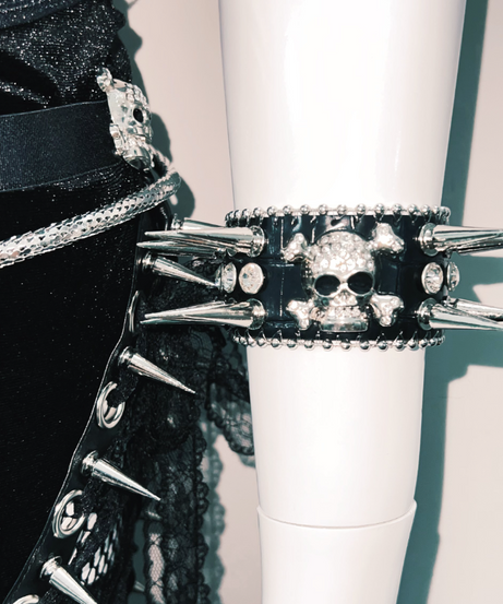 Unleash Your Dark Glamour: Gothic Feather & Spike Corset Top - Halloween & Festival Ready!