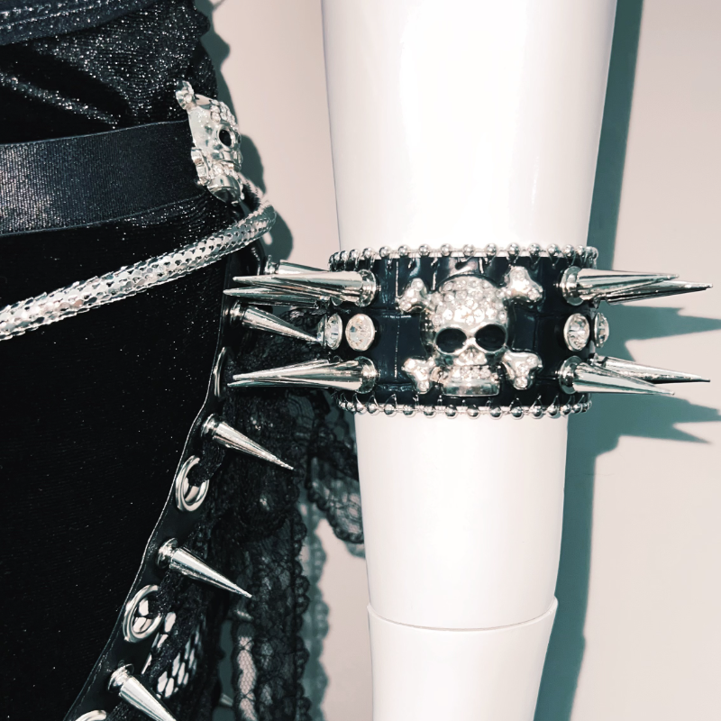 Unleash Your Dark Glamour: Gothic Feather & Spike Corset Top - Halloween & Festival Ready!