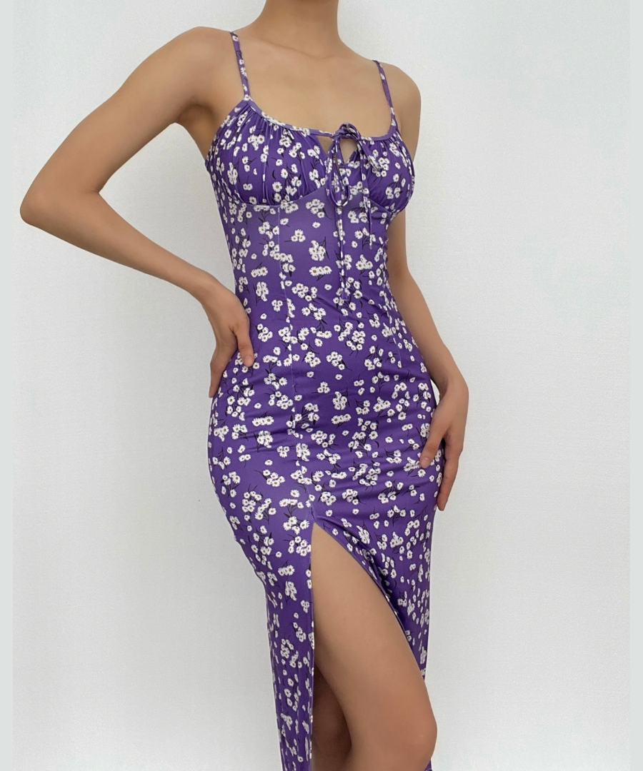 Romantic Blue Floral Midi Slip Dress with Slit - Sweetheart Neck, Perfect for Fall Dates & Resort Getaways