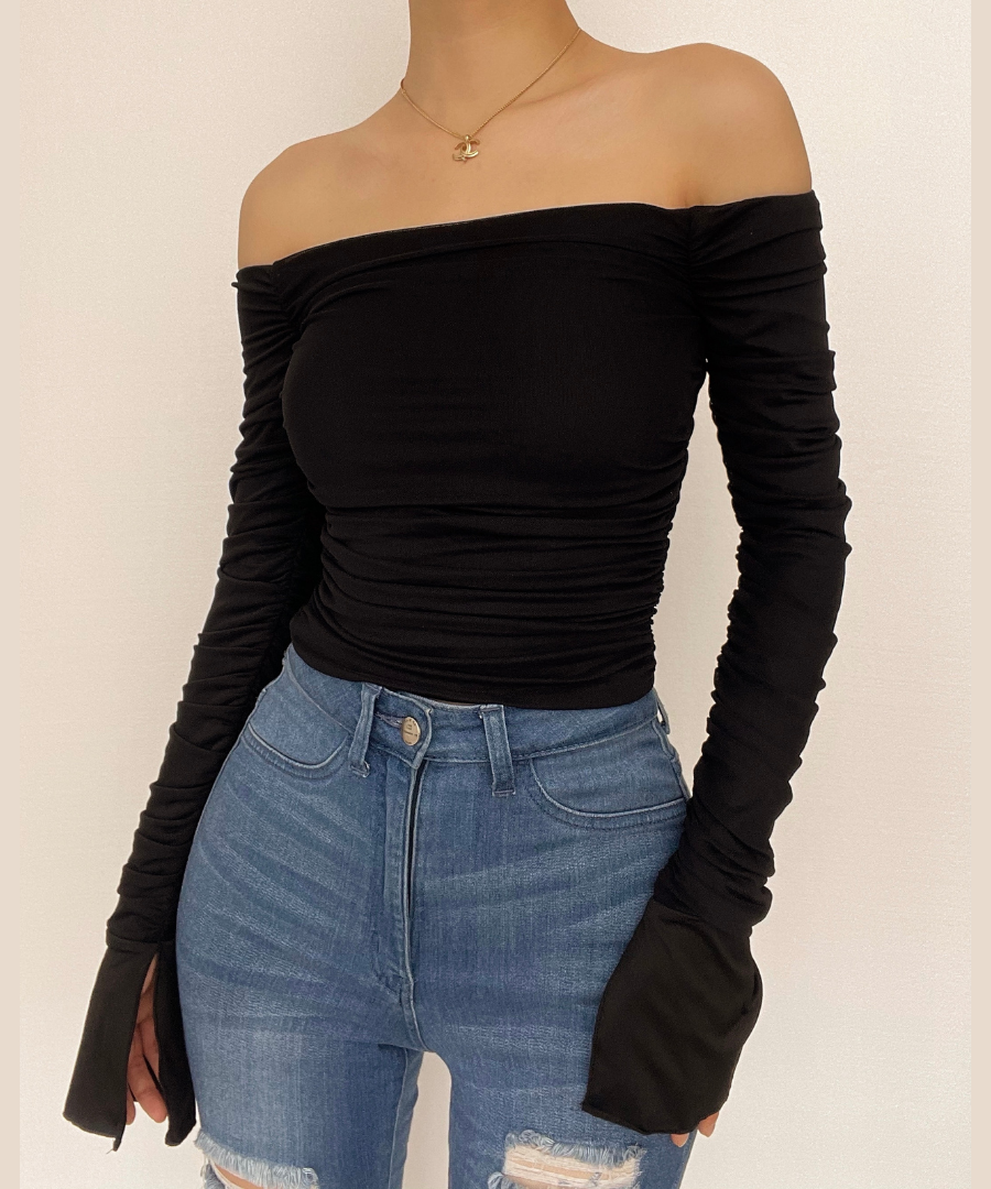 Chic Fall Nights: Black Off-Shoulder Ruched Crop Top with Slit Sleeves