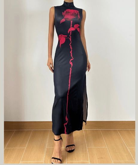 Midnight Bloom Mock Neck Maxi Dress – Iconic Red Rose Print & High Slit for Fall & Holiday Glamour
