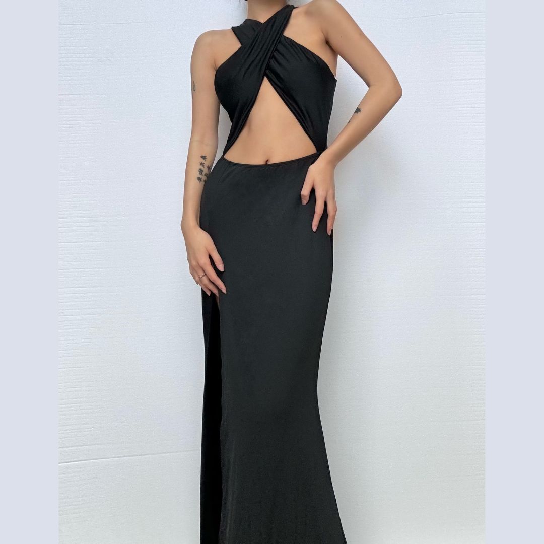 Head-Turning Black Halter Cutout Maxi Dress with Slit - Perfect for Holiday Parties & NYE