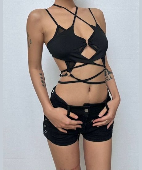 Y2K Edgy Cut Out O-Ring Strappy Crop Top - Your Go-To for Fall Parties & Club Nights
