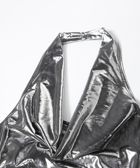 Radiant Metallic Halter Maxi Dress with Slit – Your Go-To for Festive Galas & New Year's Eve