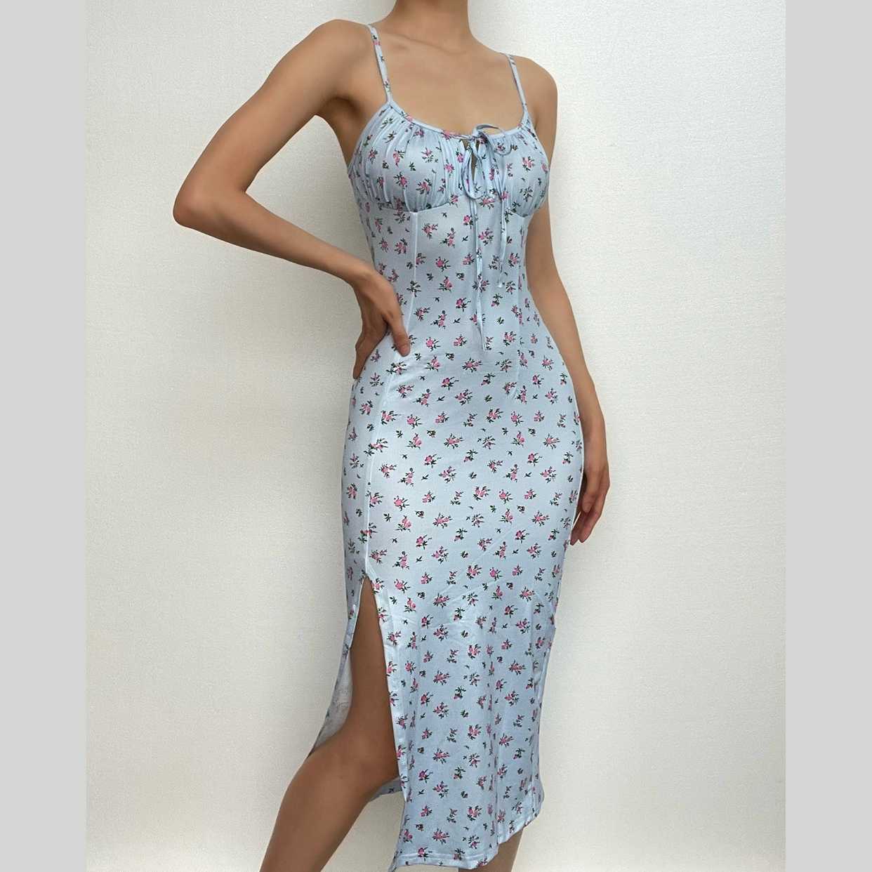 Romantic Blue Floral Midi Slip Dress with Slit - Sweetheart Neck, Perfect for Fall Dates & Resort Getaways