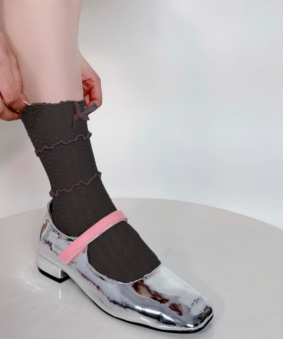 Charming Bowknot Ruffle Mesh Ankle Socks - Your Go-To for Chic Fall Style