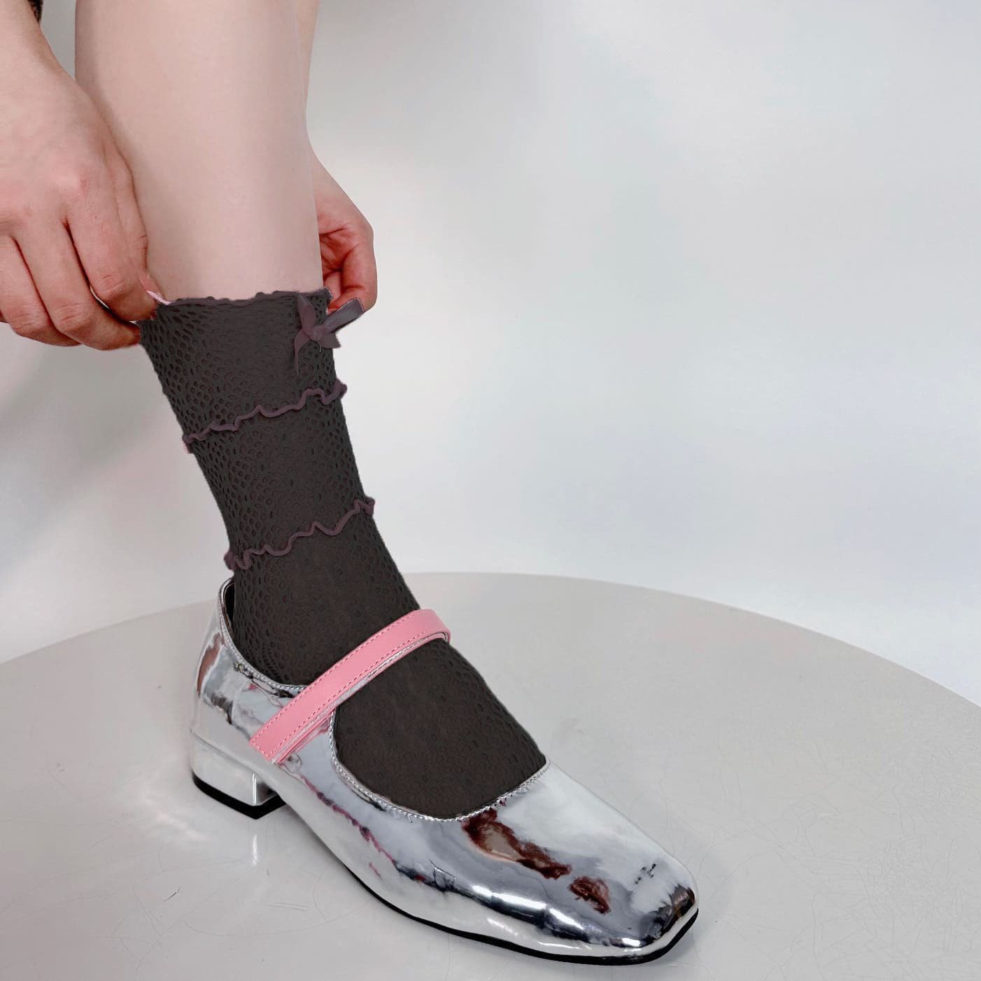 Charming Bowknot Ruffle Mesh Ankle Socks - Your Go-To for Chic Fall Style