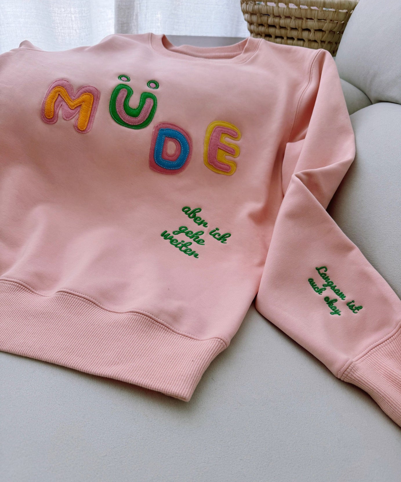 Cozy "Müde But Motivated" Crewneck Sweatshirt – Your Go-To for Fall Comfort & Mindful Moments