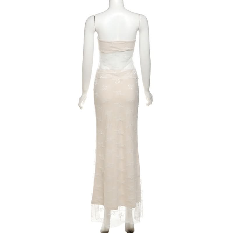 Dreamy Fall Elegance: Strapless Sweetheart Lace Maxi Set - Cream Two-Piece Skirt & Top for Enchanting Evenings