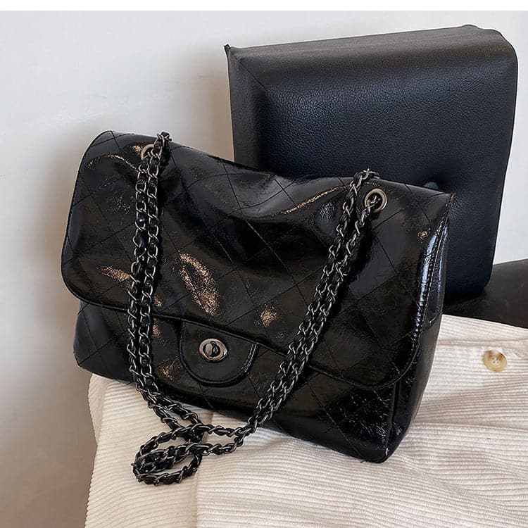 The Chic Black Quilted Chain Crossbody Bag – Your Effortless Fall & Holiday Style Essential