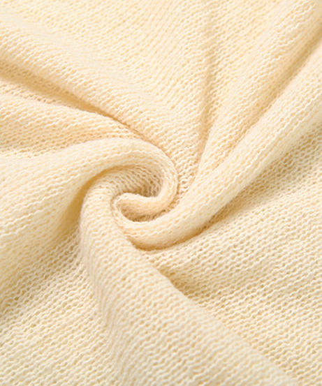 Autumn Resort Chic: V-Neck Knit Cut-Out Maxi Dress – Your Effortless Fall Getaway & Statement Piece