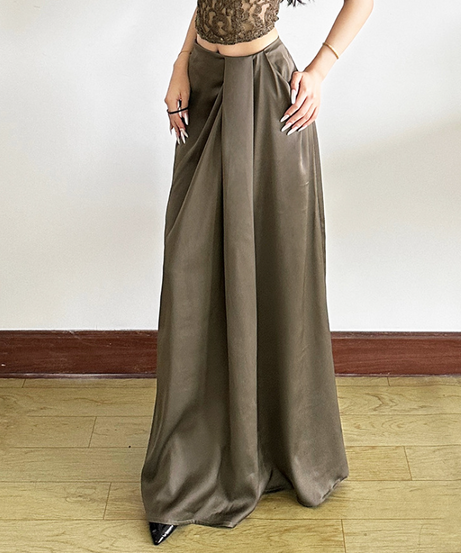Artfully Draped Silky Maxi Skirt - High-Waisted Fall Chic for American Women