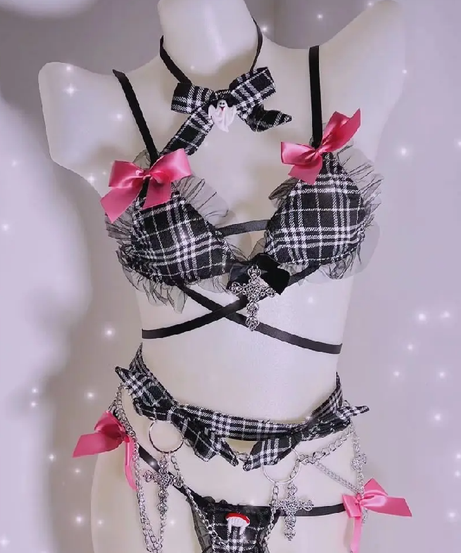 Plaid Punk Princess Lingerie Set: Edgy Chains & Pink Bows for Halloween & Fall