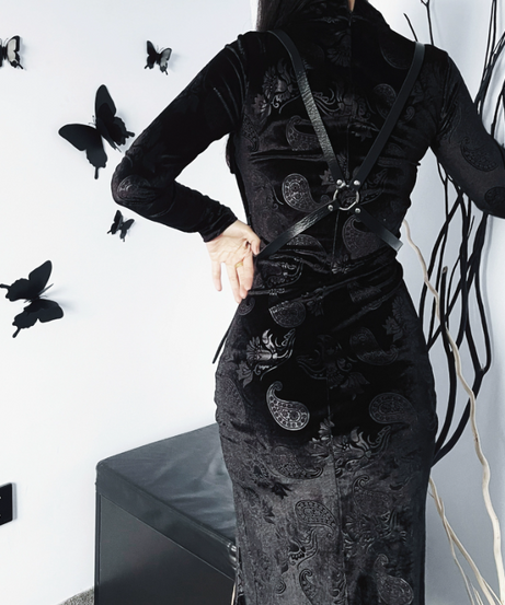 Gothic Velvet Paisley Slit Midi Dress - Elevate Your Fall & Halloween Style
