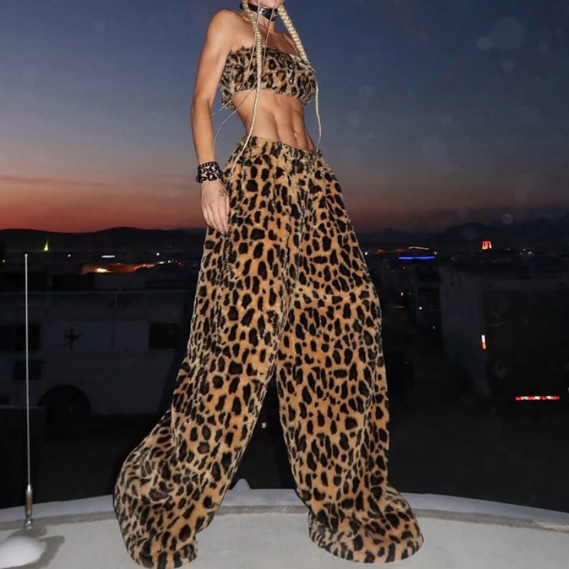 Wild Heart Luxe Leopard Fluffy Set: Chic Crop Top & Wide-Leg Pants for Holiday Glam