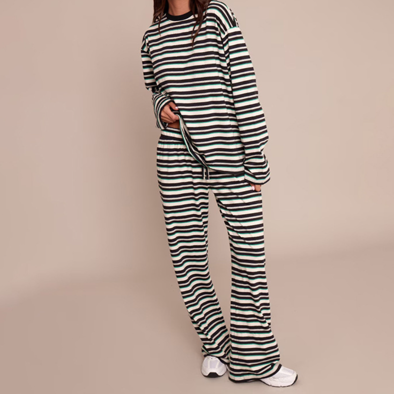 Cozy Chic Striped Lounge Set: Effortless Comfort for Fall & Holiday Seasons