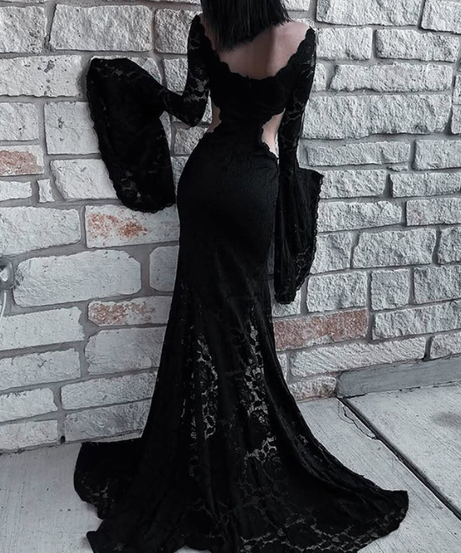 The Raven's Veil: Gothic Lace Off-Shoulder Maxi Gown with Dramatic Bell Sleeves & Seductive Thigh Slit – Halloween & Fall Ready
