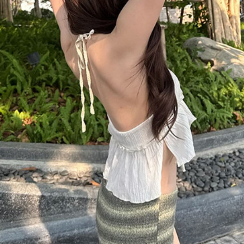 Coastal Chic Crinkled Halter Crop Top | Flattering V-Neck for Your Next Tropical Escape