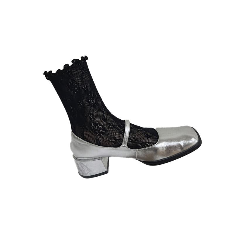 Delicate Coquette Ruffle Lace Ankle Socks - Your Fall & Holiday Style Essential