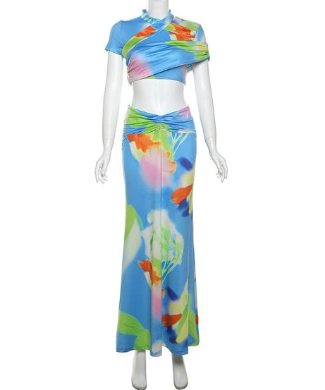 Chic Abstract Print Maxi Skirt Set – Vibrant Two-Piece Co-ord for Your Next Getaway