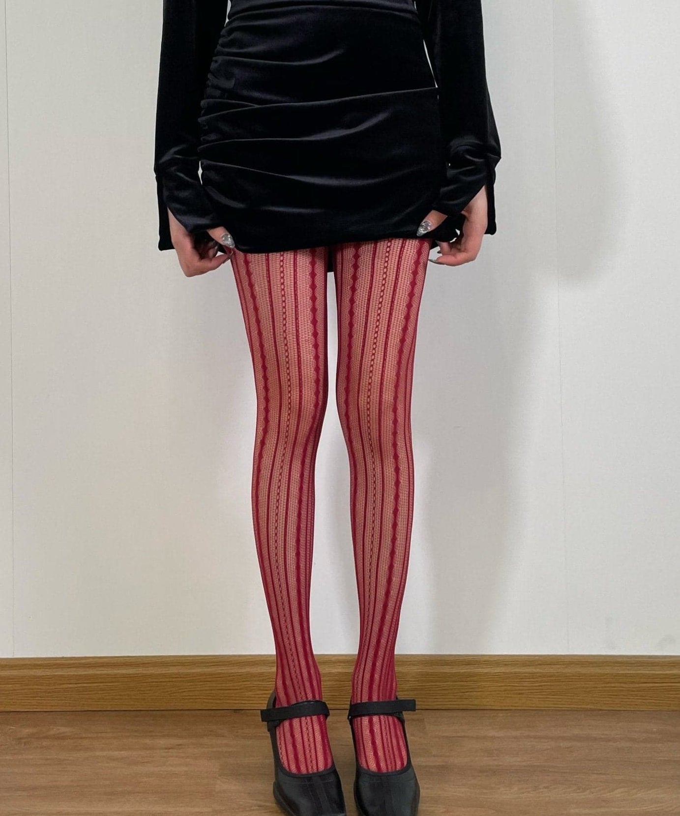 Fall's Fave: Elegant Sheer Vertical Stripe Patterned Tights – Dark Academia & Halloween Chic