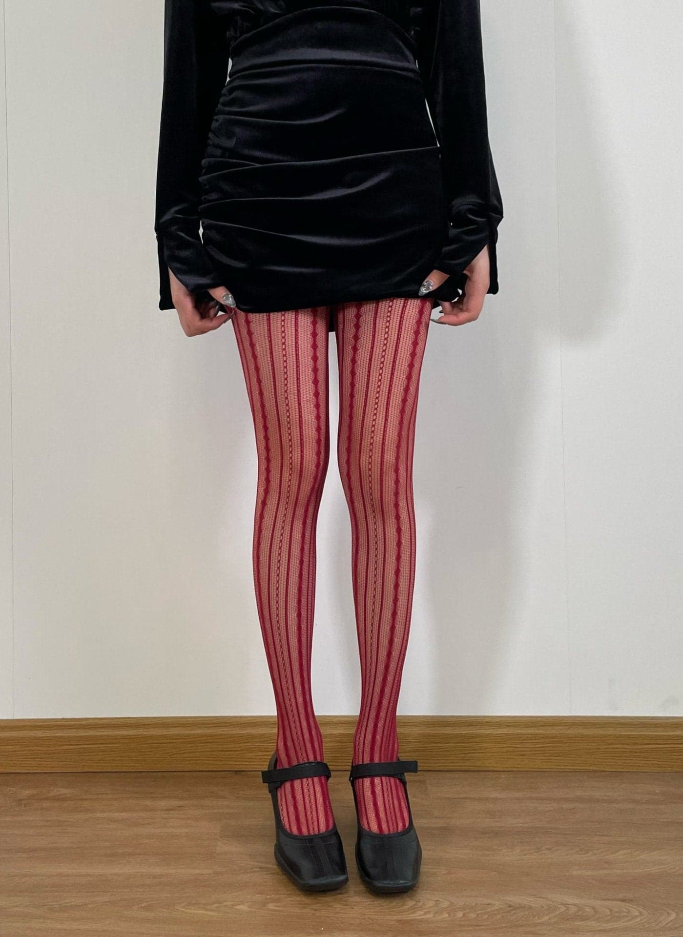 Fall's Fave: Elegant Sheer Vertical Stripe Patterned Tights – Dark Academia & Halloween Chic