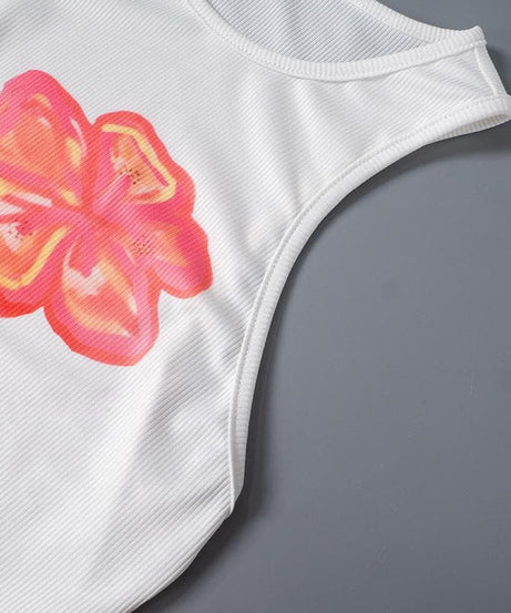 Vibrant Hibiscus Ribbed Tank Top - Effortless Fall Style & Warm-Weather Getaways